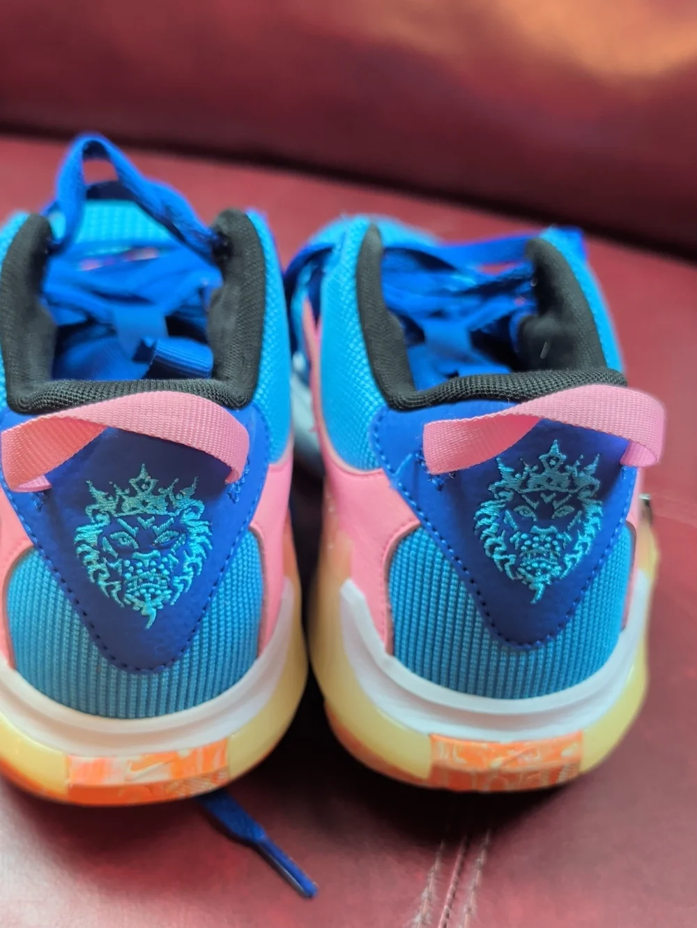 Nike LeBron Witness VII Hyper Royal Pink Black Kids 6 Y